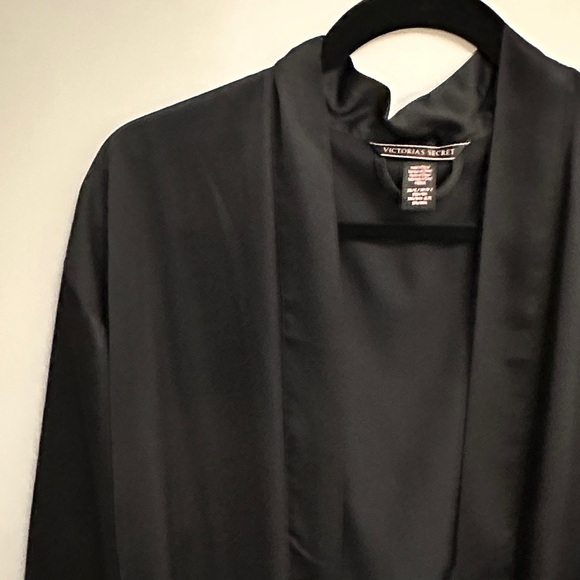 Victoria’s Secret Silk Robe - Picture 3 of 4